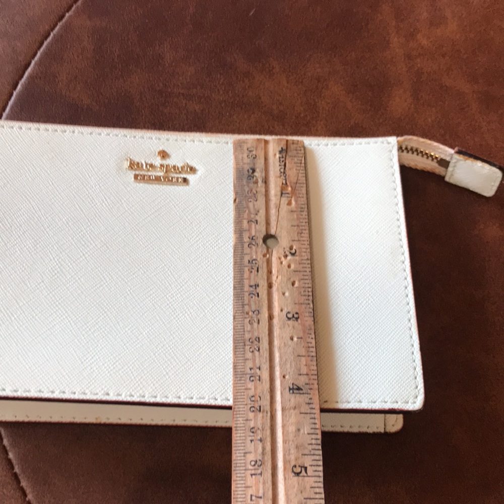Kate Spade Cameron Medium Wrislet - Picture 12 of 13